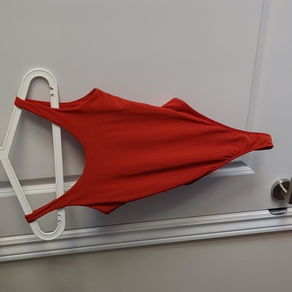 ๐ 3/$20๐ Okakie Rust Body Suit Size XS labelled as S (See description details) - Picture 2 of 9